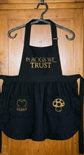 In Bogs We Trust Ruffled Apron with Pockets - Toad and Mushroom Kitchen  Cottagecore Baking Gift - Whimsigoth Gardening Apron