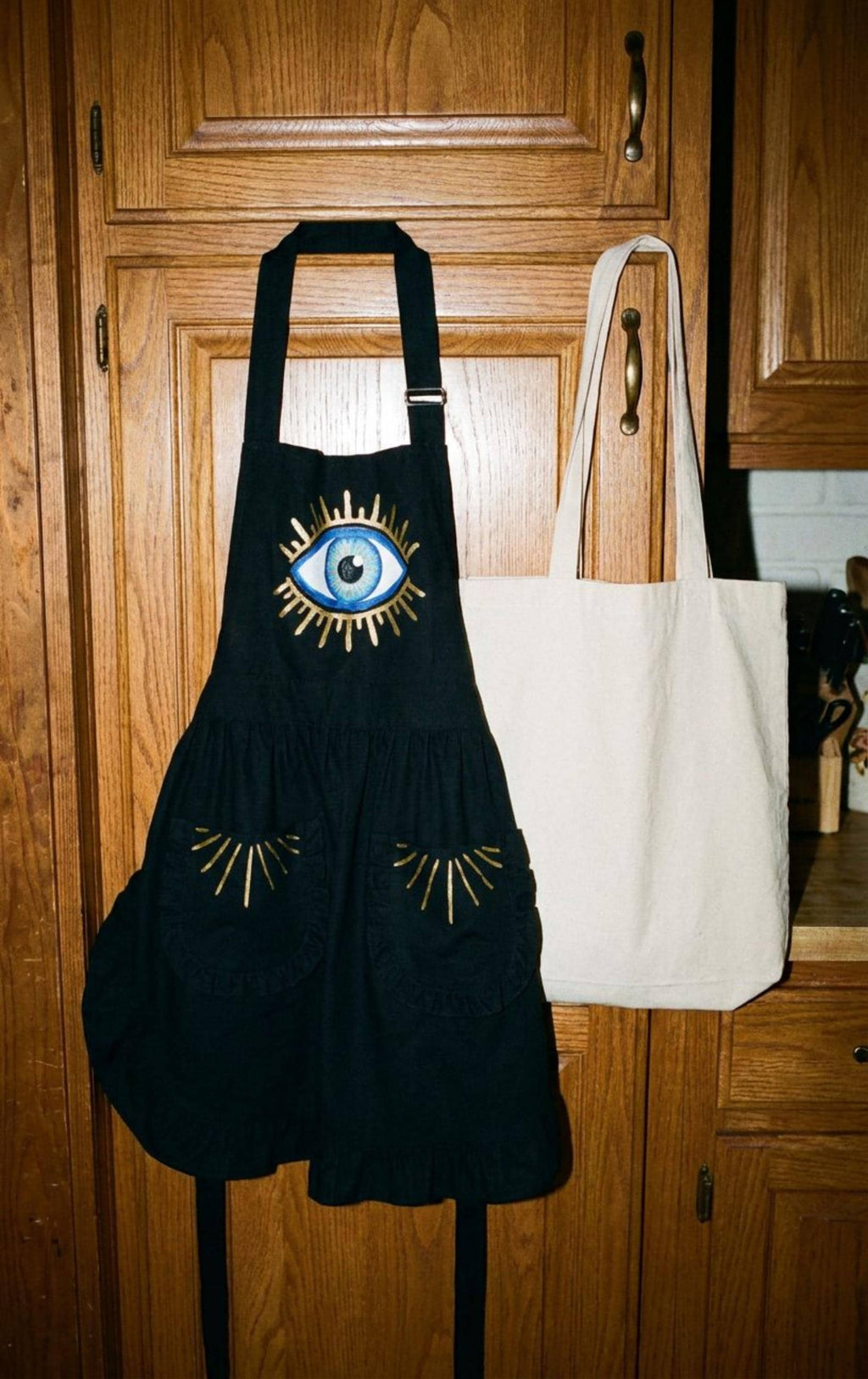Evil Eye Ruffled Apron with Pockets, Whimsigoth Kitchen Decor, Magic Witchy Baking Apron for Women, Cute Cooking Gift