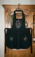 Forget Me Nots Ruffled Apron with Pockets, Vintage Floral Kitchen Decor, Cottagecore Baking Apron for Women, Dark Violet Flower Gift for Mom