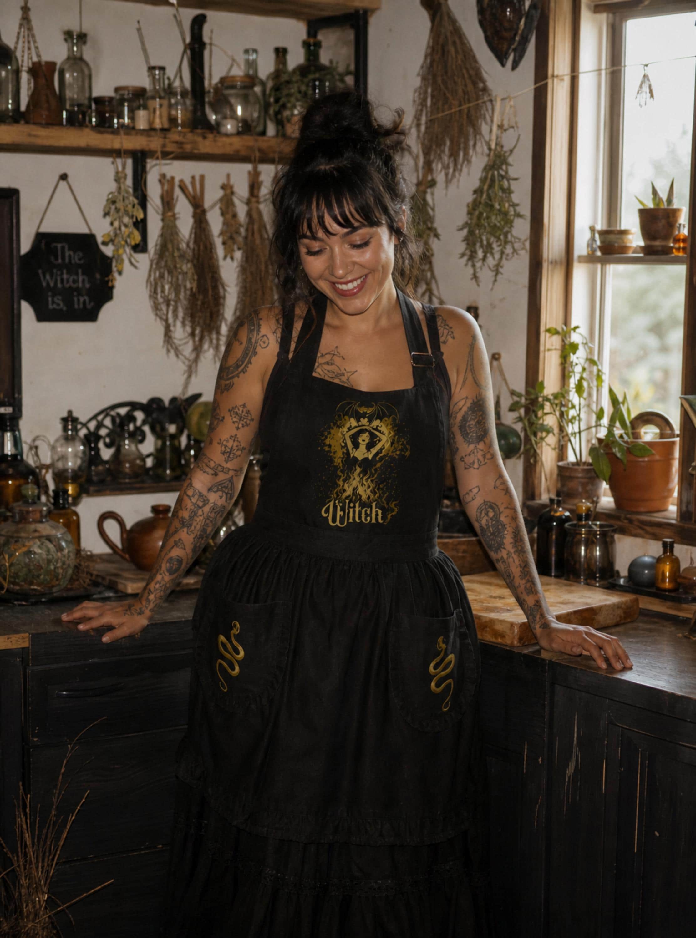 Goth Witch Ruffled Apron with Pockets, Whimsigoth Kitchen Decor, Black Cottagecore Apron for Baking, Gothic Gift for Her, Witchy Kitchenware